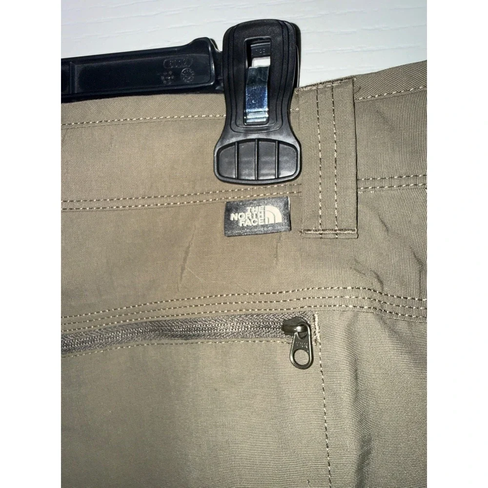 The North Face Mens Cargo Shorts Olive Green Hiking Utility Outdoor 9 Inseam